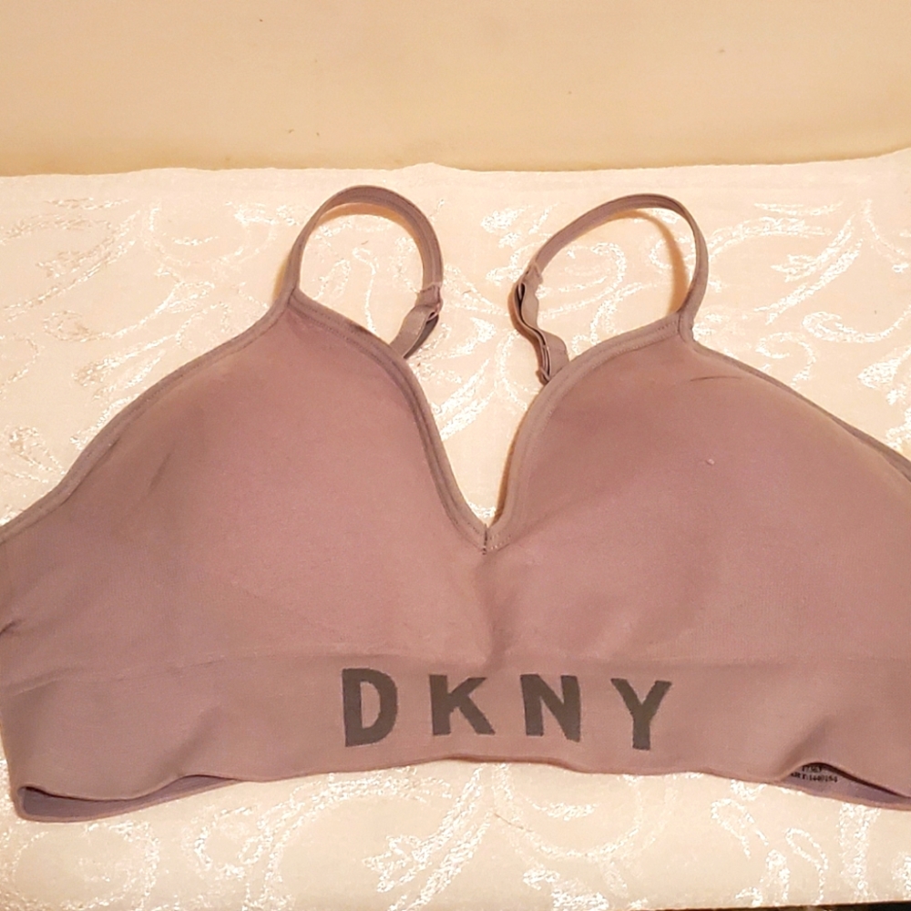 Women's Sports Bra